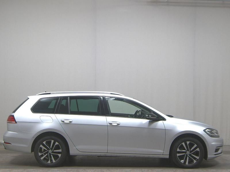 Silber Gebraucht 2019 VW Golf VII IQ Drive Kombi | 9.980 € (Guter Preis) - Bild 1/4