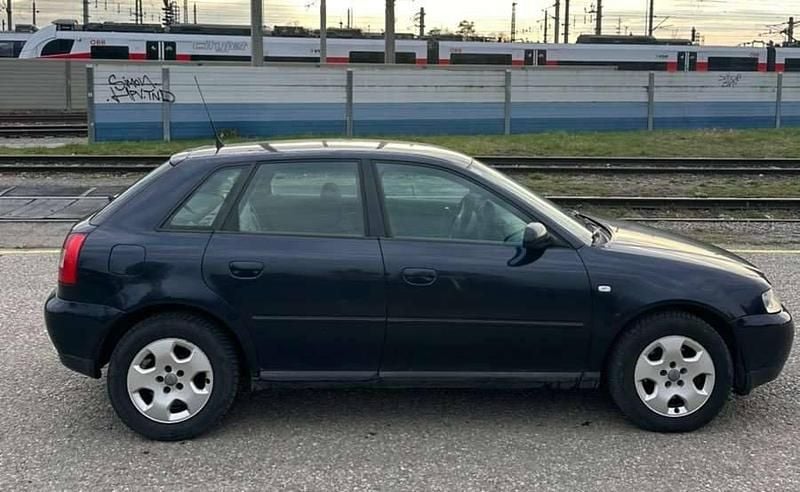 Używany Audi A3 110 KM (80 kW) 2003 Niebieski Hatchback
