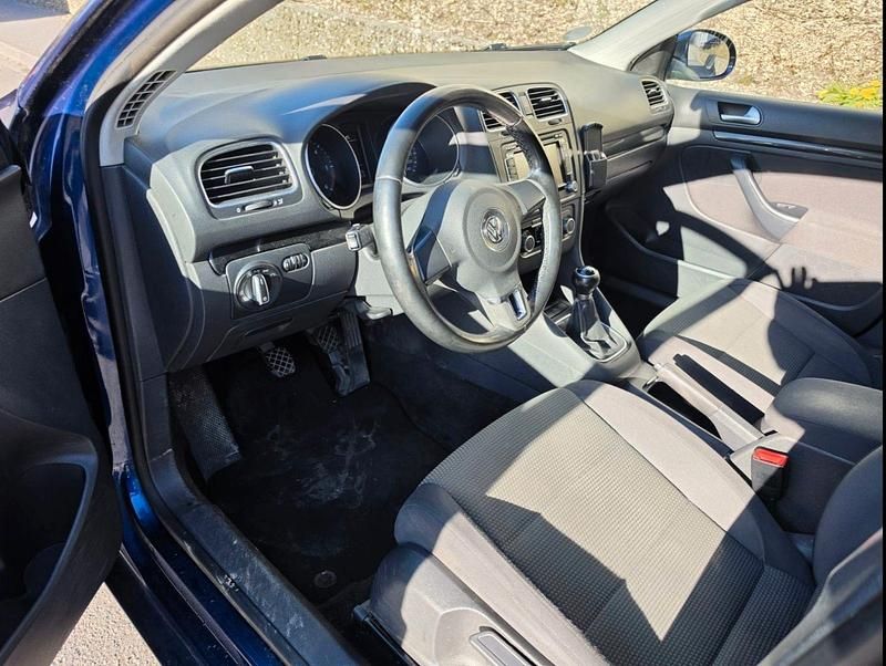 Gebraucht VW Golf VI 140 PS (102 kW) 2010 Blau Kleinwagen