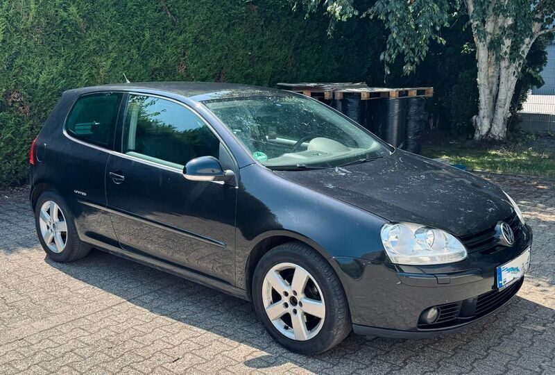 Schwarz Gebraucht 2008 VW Golf VI United Limousine | 1.899 € (Superpreis) - Bild 1/4
