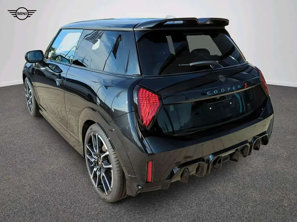 Gebraucht Mini John Cooper Works 204 PS (150 kW) 2025 Schwarz Kleinwagen