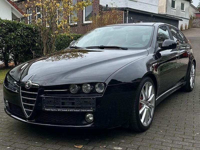 Gebraucht Alfa Romeo 159 Ti 170 PS (125 kW) 2012 Schwarz Limousine