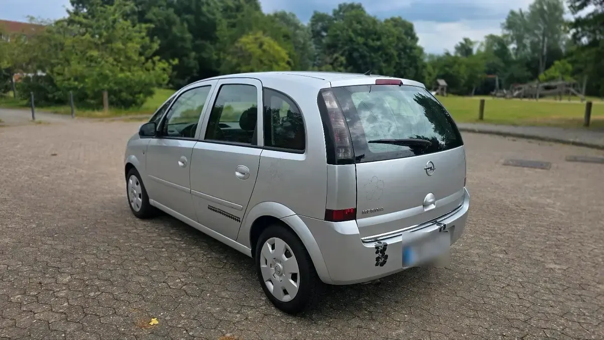 Gebraucht Opel Meriva 65 PS (47 kW) 2006 Silber Van / Kleinbus