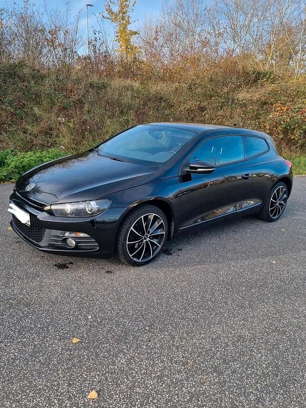Usata VW Scirocco 140 CV (102 kW) 2011 Nero Coupé
