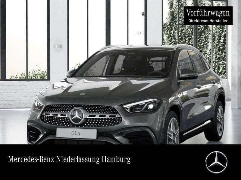 Grau Gebraucht 2025 Mercedes GLA180 AMG SUV | 44.500 € (Fairer Preis) - Bild 1/4