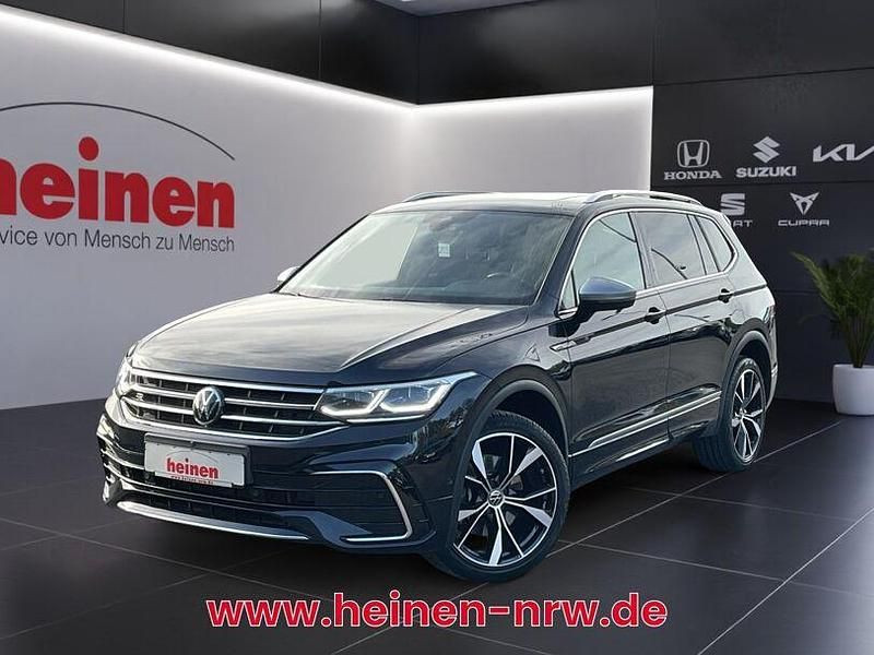 Schwarz Gebraucht 2022 VW Tiguan Allspace R-line SUV | 39.799 € (Etwas zu teuer) - Bild 1/4