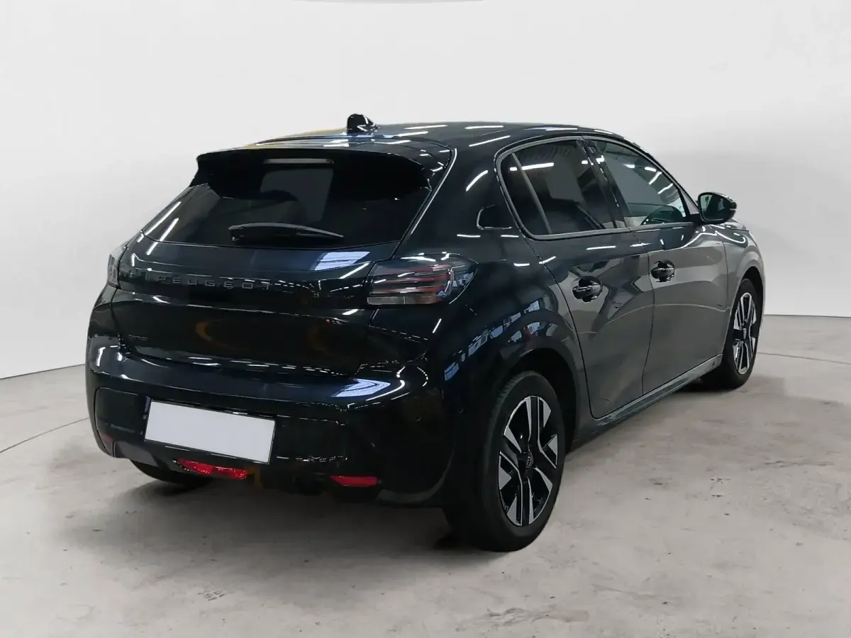 Gebraucht Peugeot 208 Allure 101 PS (74 kW) 2025 Noir perla nera Kleinwagen