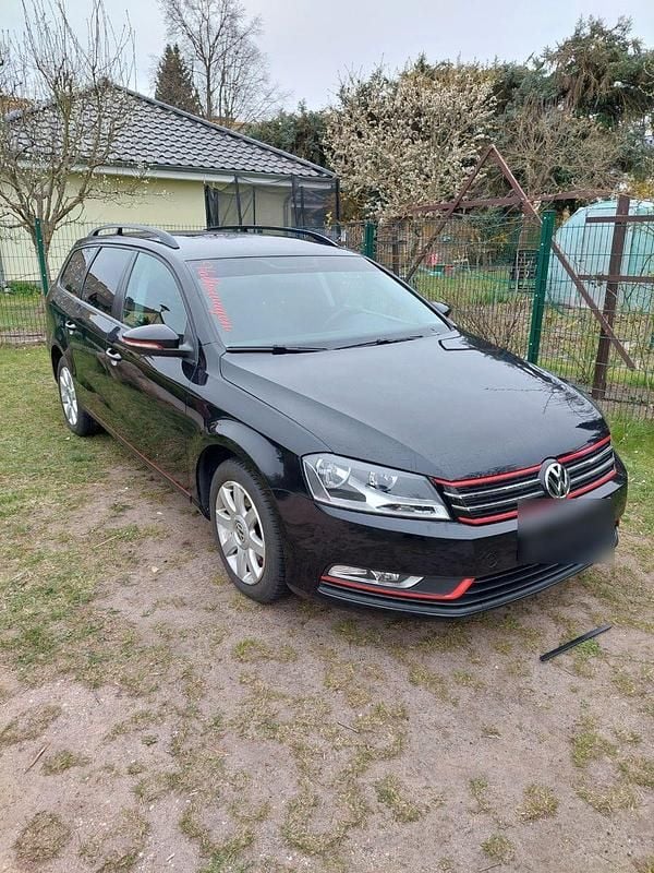 Gebraucht VW Passat Trendline 122 PS (89 kW) 2011 Schwarz Kombi