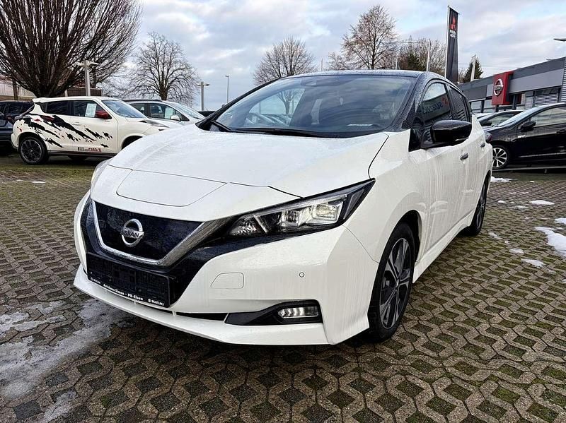 White (s) Gebraucht 2022 Nissan Leaf 360º Kleinwagen | 15.790 € (Fairer Preis) - Bild 1/4