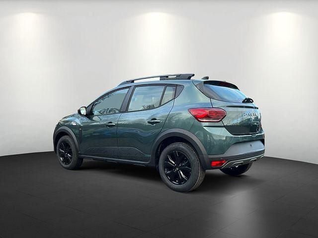 Gebraucht Dacia Sandero Extreme 91 PS (66 kW) 2025 Grün (zedergrün (grün)) Kleinwagen