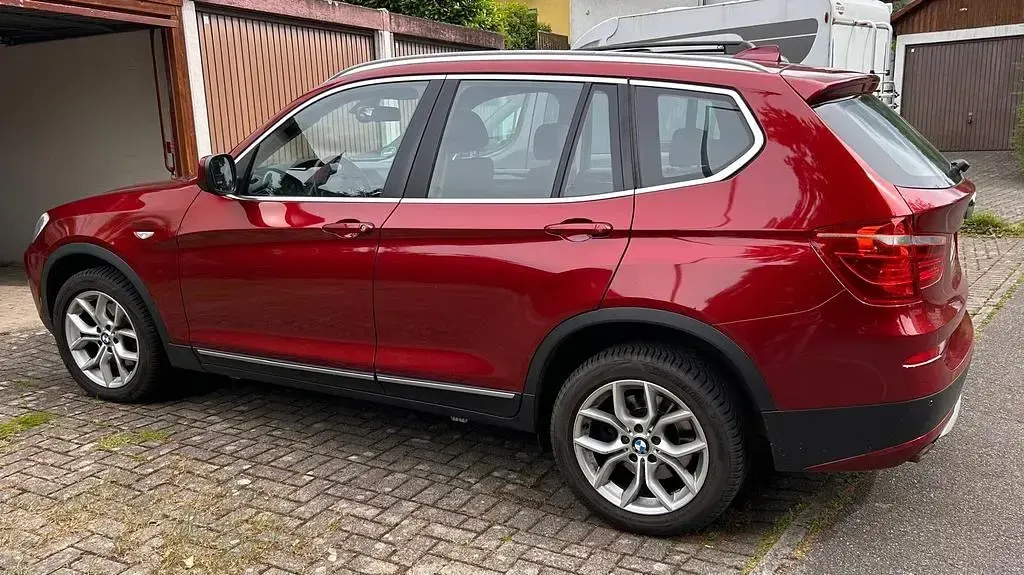 Gebraucht BMW X3 190 PS (139 kW) 2011 Rot SUV