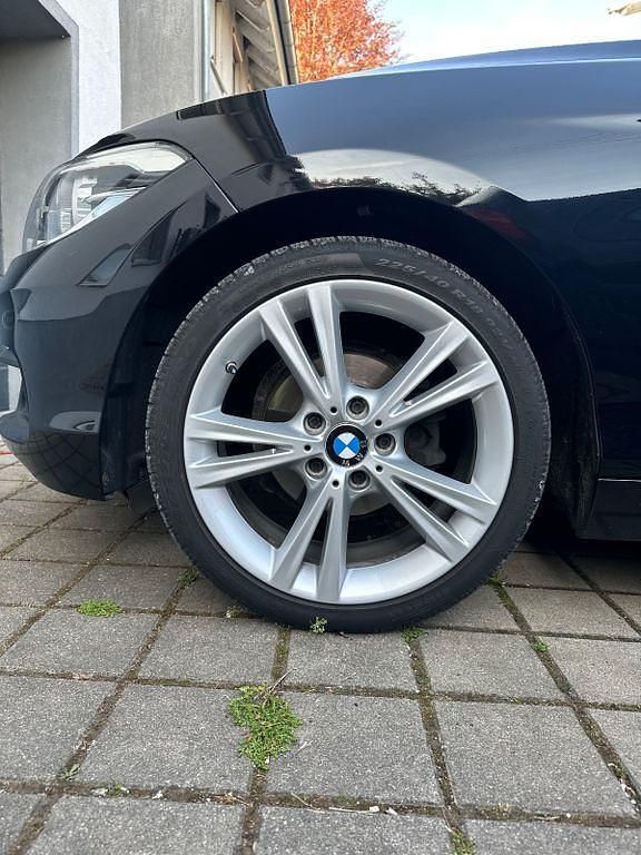 Schwarz Gebraucht 2016 BMW 116 Advantage Kleinwagen | 9.000 € (Etwas zu teuer) - Bild 1/4