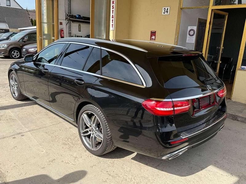 Gebraucht Mercedes E400 333 PS (244 kW) 2017 Obsidianschwarz Kombi
