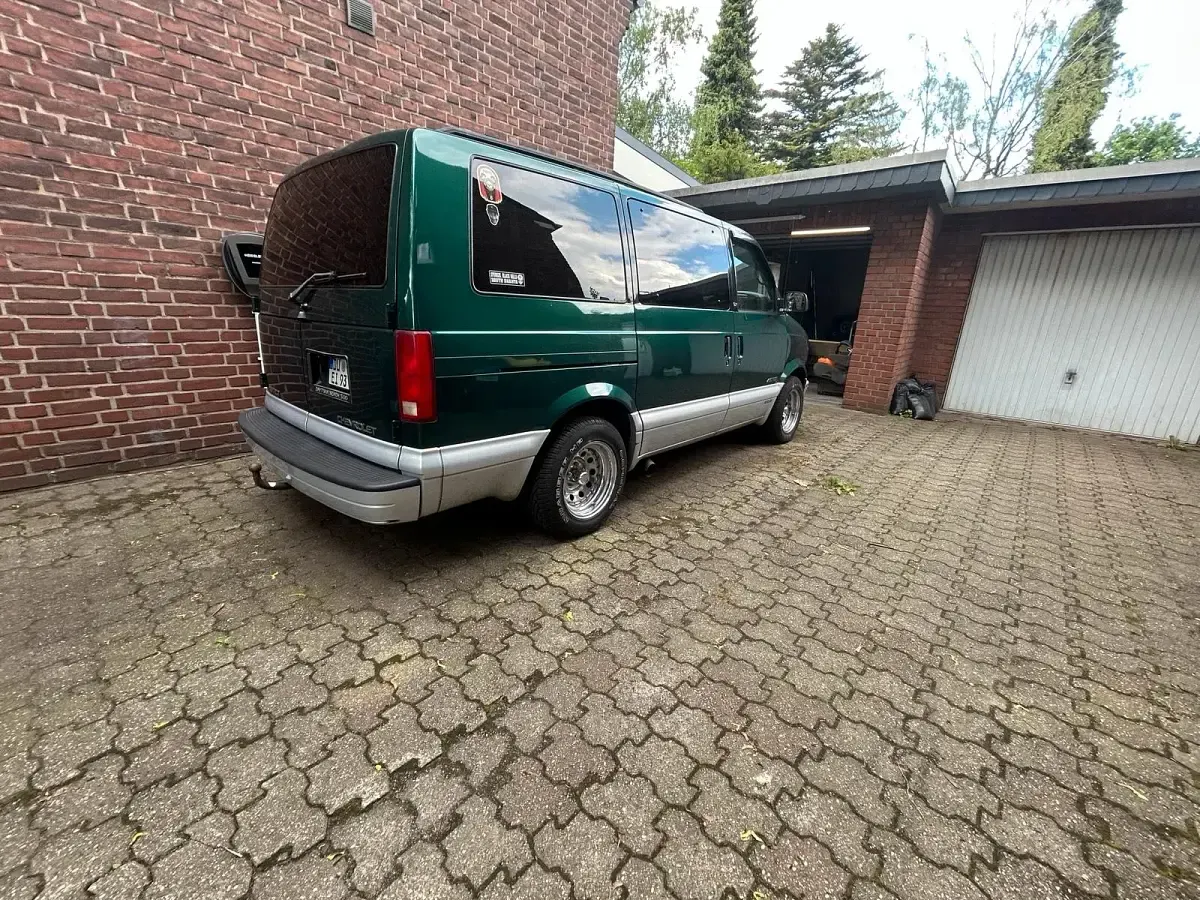 Gebraucht Chevrolet Astro 189 PS (139 kW) 1998 Grün Van / Kleinbus