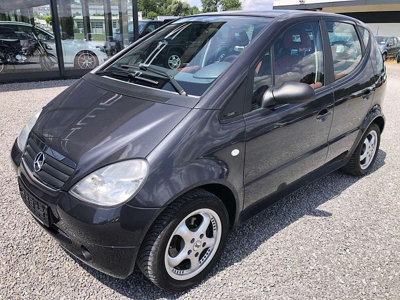 Meteorgrau metalliclack Gebraucht 1998 Mercedes A140 Classic Limousine | 3.550 € - Bild 1/4