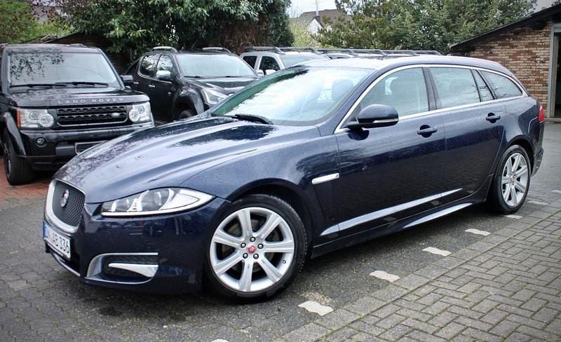 Gebraucht Jaguar XF Prestige 163 PS (119 kW) 2016 Blau Limousine