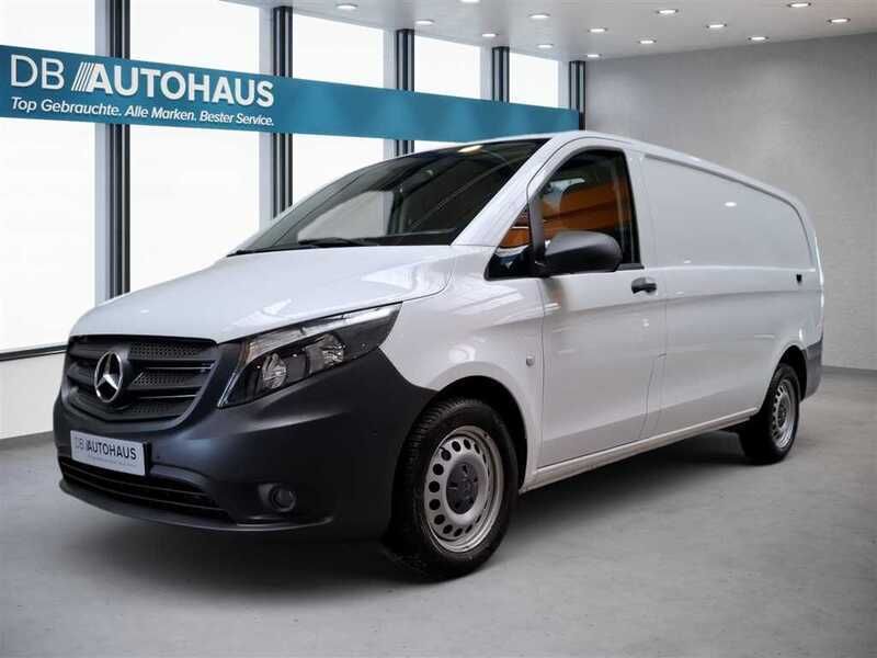 Weiß Gebraucht 2022 Mercedes Vito Van / Kleinbus | 35.850 € (Guter Preis) - Bild 1/4
