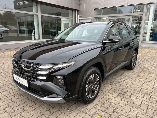 Neu Hyundai Tucson Select 150 PS (110 kW) 2025 Schwarz SUV
