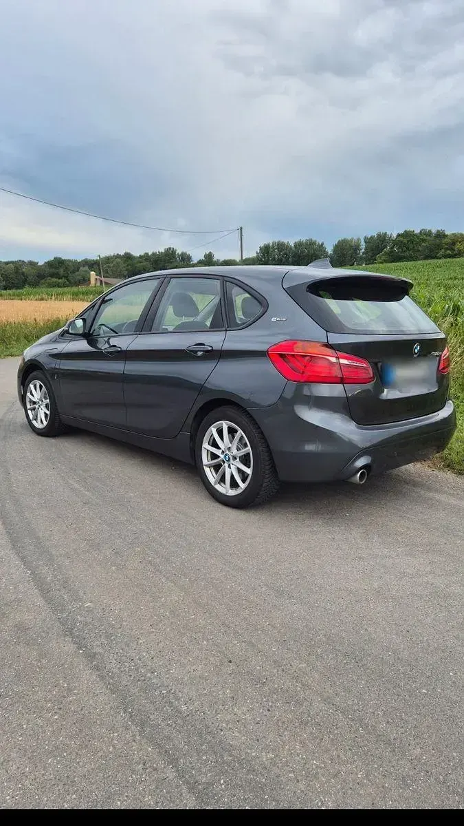 Gebraucht BMW 225 Active Tourer 136 PS (100 kW) 2018 Grau Van / Kleinbus