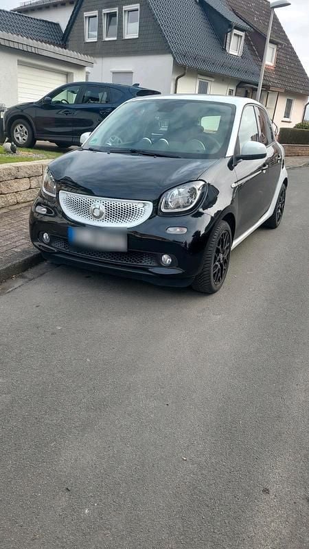 Gebraucht Smart ForFour 90 PS (66 kW) 2015 Schwarz Kleinwagen