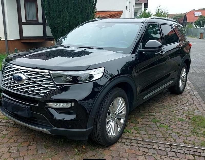 Obsidianschwarz metallic Gebraucht 2021 Ford Explorer Platinum SUV | 42.885 € (Guter Preis) - Bild 1/4