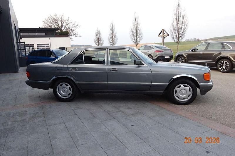 Gebraucht Mercedes 300 SE 179 PS (131 kW) 1988 Grau Limousine