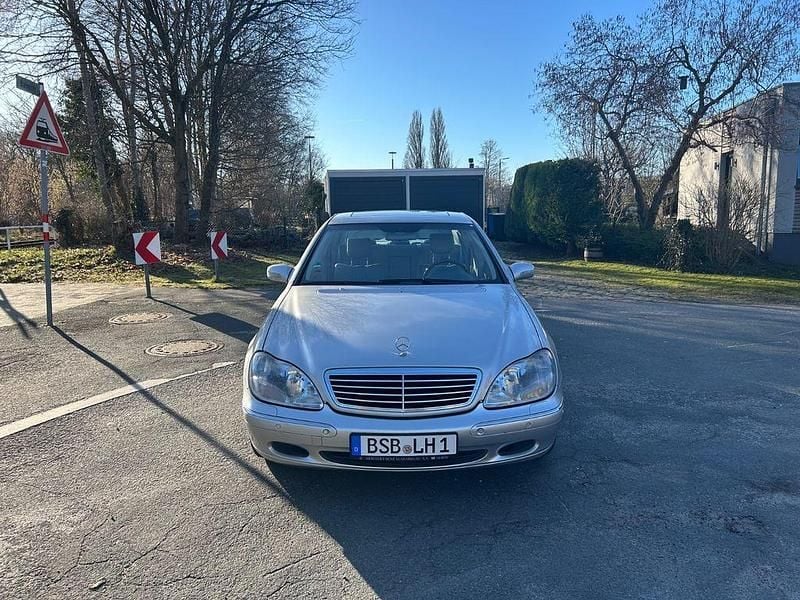 Gebraucht Mercedes S320 224 PS (164 kW) 2001 Silber Limousine