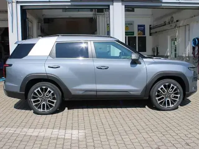 Gebraucht KGM Torres 163 PS (119 kW) 2024 Platinum grey SUV