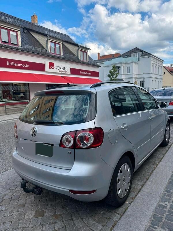 Grau Gebraucht 2009 VW Golf Plus Cross Van / Kleinbus | 7.500 € (Fairer Preis) - Bild 1/4