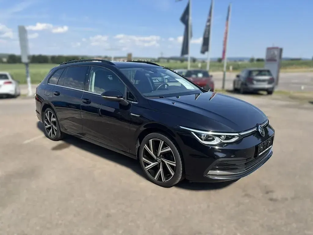 Gebraucht VW Golf VIII Style 150 PS (110 kW) 2022 Schwarz Kombi