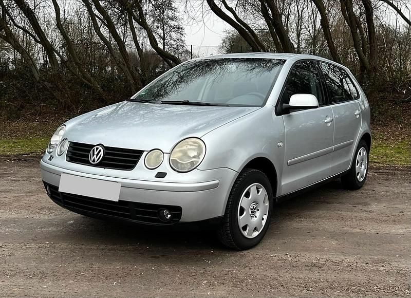 Gebraucht VW Polo 75 PS (55 kW) 2002 Silber Kleinwagen