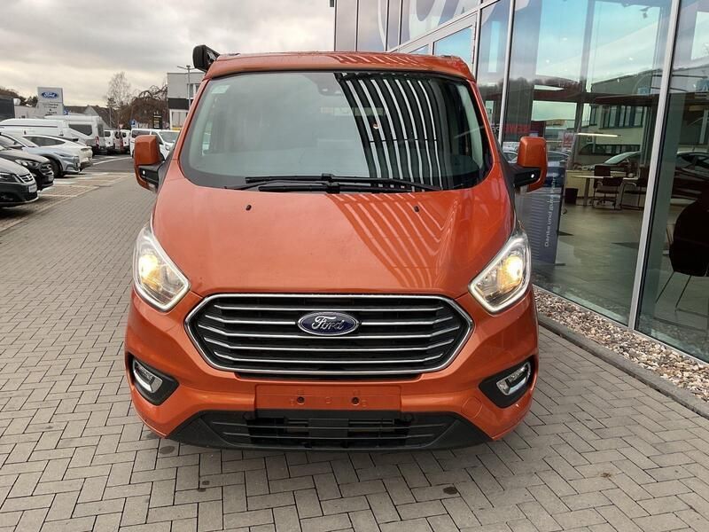 Gebraucht Ford Transit Custom Nugget 150 PS (110 kW) 2023 Lackierung metallic "hokkaidoorange" orange Van