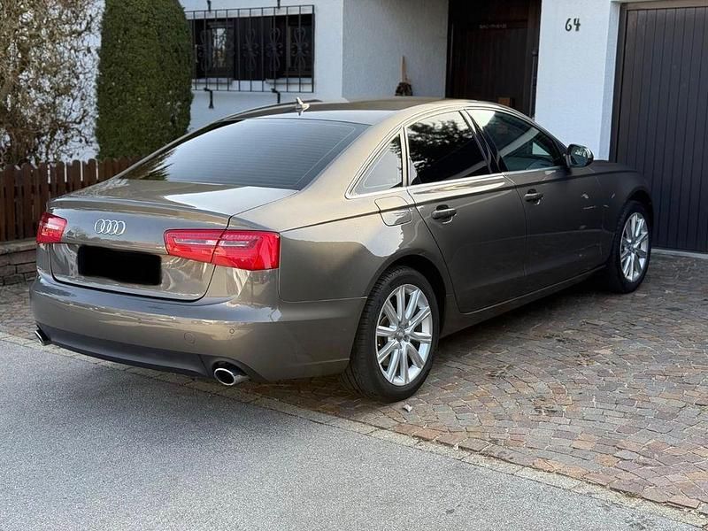 Gebraucht Audi A6 Ambiente 245 PS (180 kW) 2011 Braun Limousine