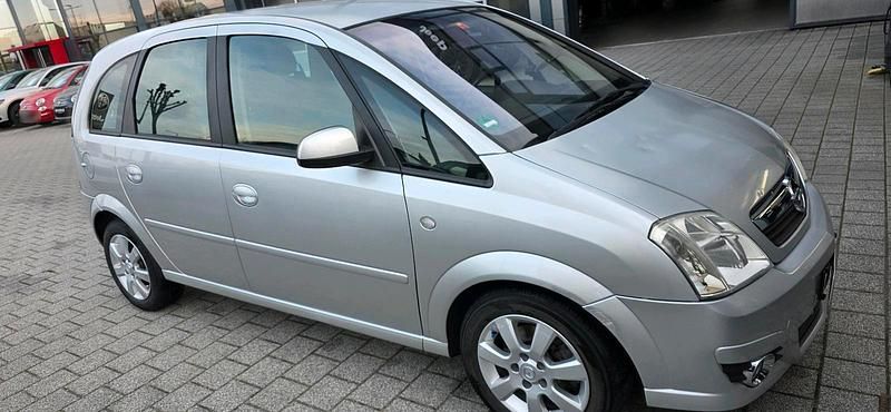 Gebraucht Opel Meriva 101 PS (74 kW) 2006 Silber Van / Kleinbus