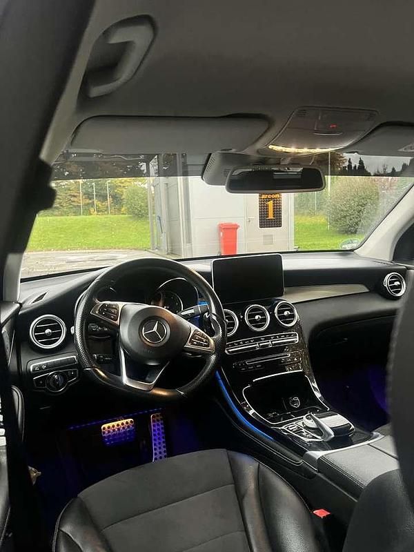 Gebraucht Mercedes GLC350 258 PS (189 kW) 2018 Schwarz SUV