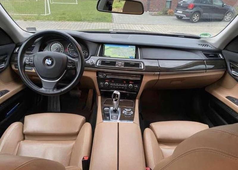 Gebraucht BMW 730 258 PS (189 kW) 2013 Limousine