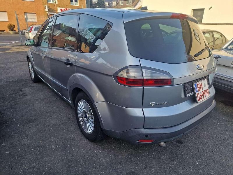 Gebraucht Ford S-MAX Titanium 140 PS (102 kW) 2006 Cosmicsilber metallic Van / Kleinbus