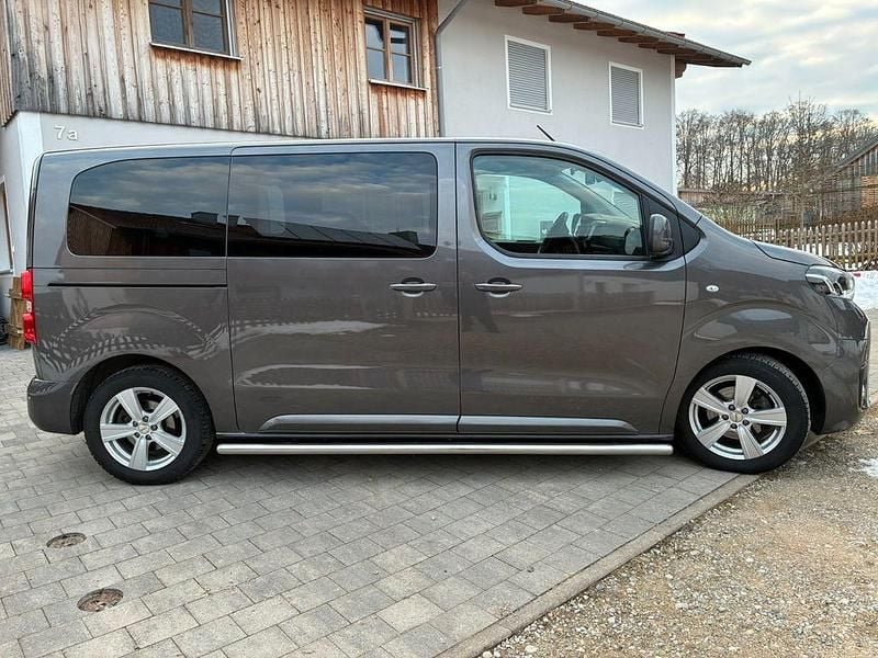 Gebraucht Toyota Proace 177 PS (130 kW) 2017 Grau Van / Kleinbus