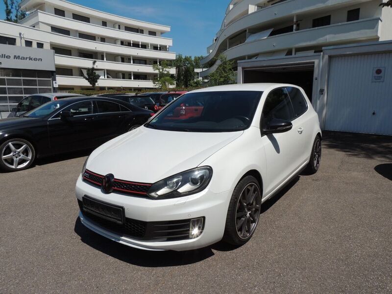 Weiß Gebraucht 2010 VW Golf VI GTI Limousine | 9.990 € (Fairer Preis) - Bild 1/4