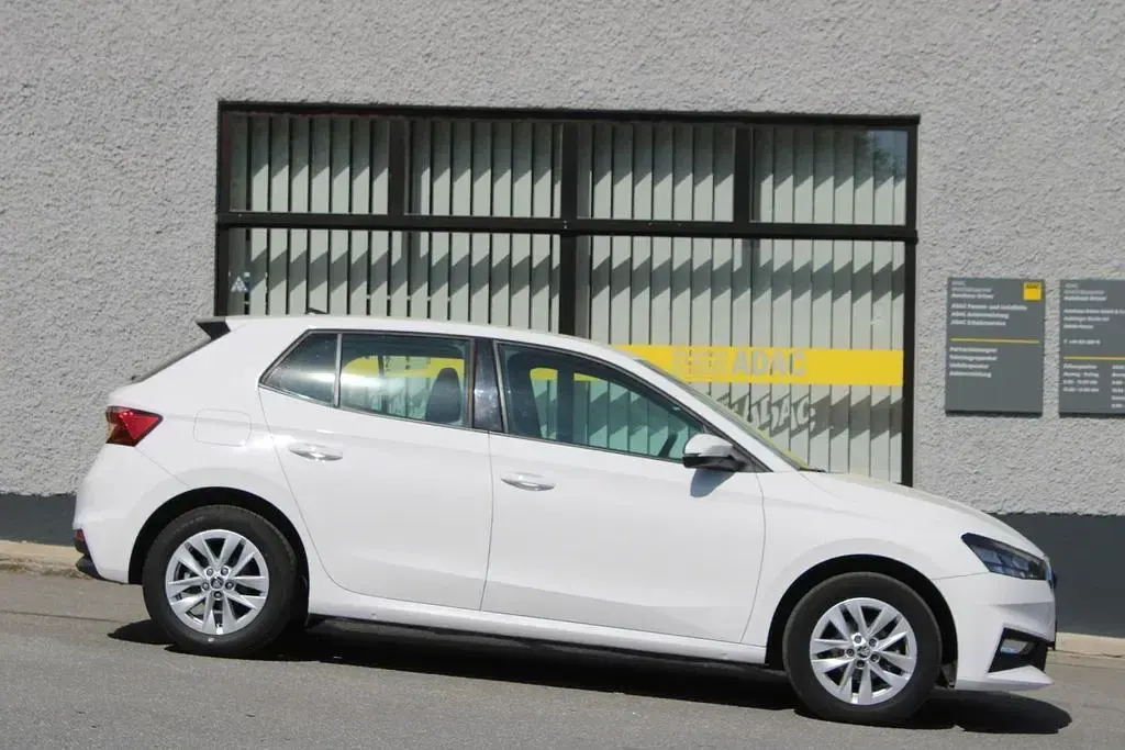 Usata Skoda Fabia Selection 95 CV (69 kW) 2023 Bianco Utilitaria