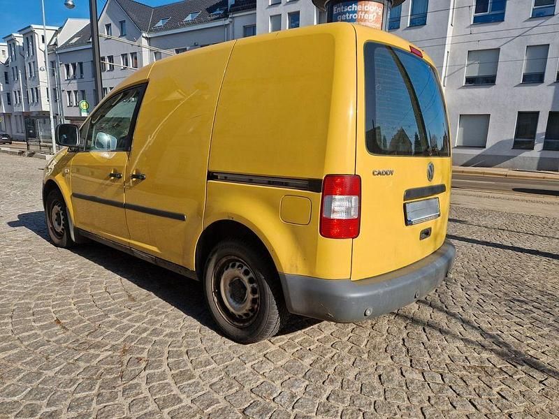 Gebraucht VW Caddy 69 PS (50 kW) 2010 Gelb Van / Kleinbus