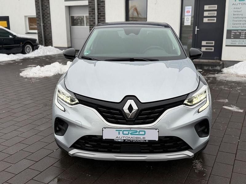Gebraucht Renault Captur Equilibre 140 PS (102 kW) 2023 Silber SUV
