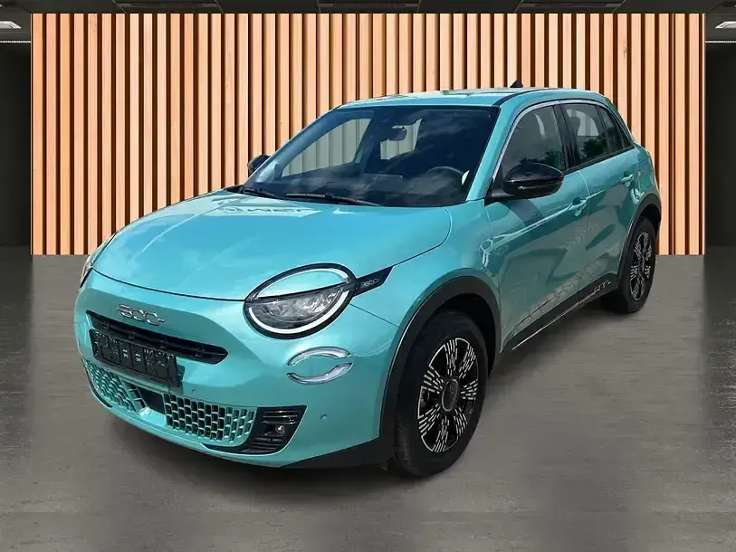 Gebraucht Fiat 600 Pop 136 PS (100 kW) 2025 Blau SUV
