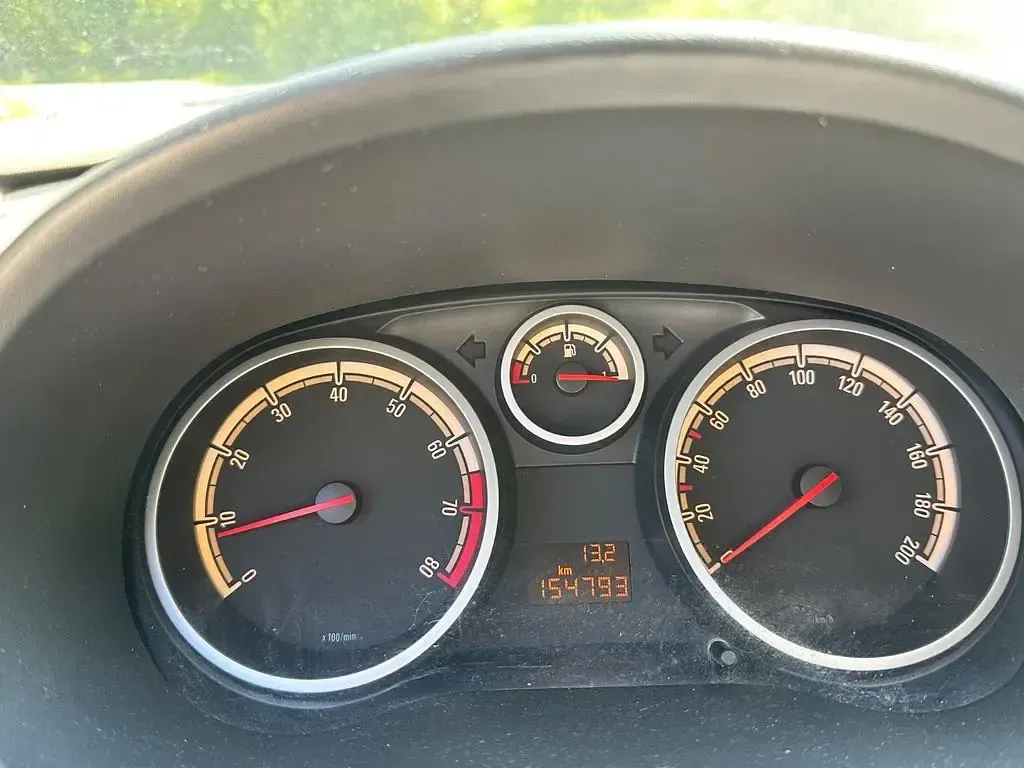 Gebraucht Opel Corsa 86 PS (63 kW) 2011 Grau Kleinwagen