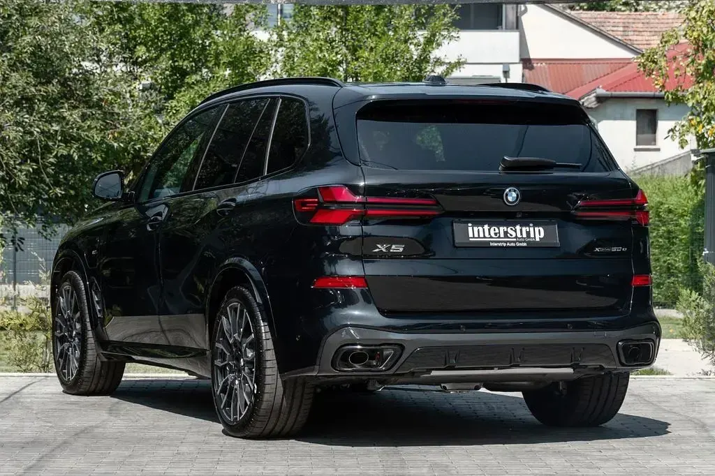 Gebraucht BMW X5 M Sport 489 PS (359 kW) 2025 Schwarz SUV