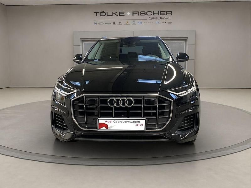 Gebraucht Audi Q8 Ambiente 340 PS (250 kW) 2022 Mythosschwarz (metallic) SUV