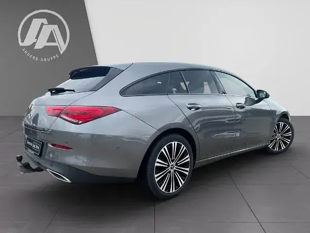 Gebraucht Mercedes CLA220 Shooting Brake 190 PS (139 kW) 2020 Kombi