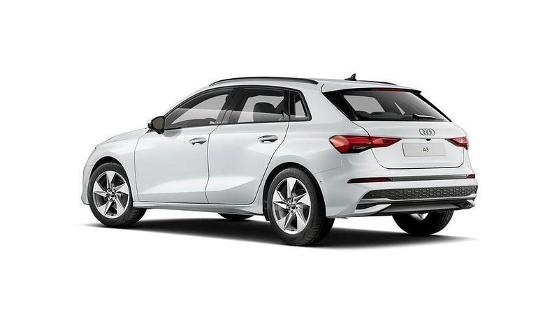 Gebraucht Audi A3 Advanced 150 PS (110 kW) 2025 Gletscherweiß metallic Kombi