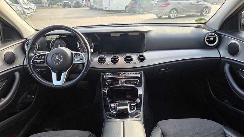 Gebraucht Mercedes E400 340 PS (250 kW) 2018 Schwarz Limousine