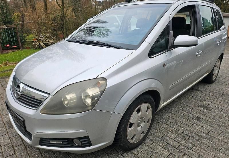 Gebraucht Opel Zafira 150 PS (110 kW) 2006 Silber Van / Kleinbus